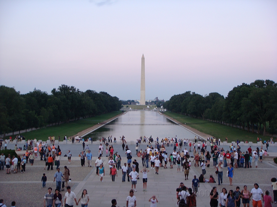 Washington DC [2009 July 03] 231.JPG - Scenes from The Lincoln Memorial